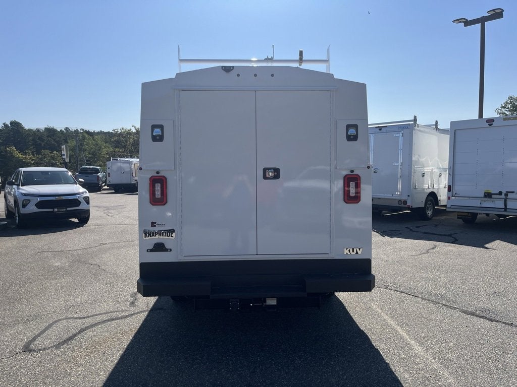 2025 Chevrolet Express Cutaway 3500 1WT