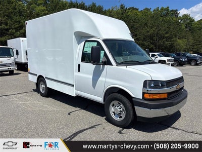 2025 Chevrolet Express Cutaway 3500 1WT
