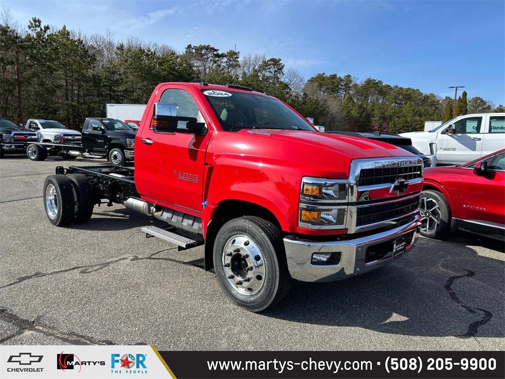 2024 Chevrolet Silverado 5500 HD Work Truck