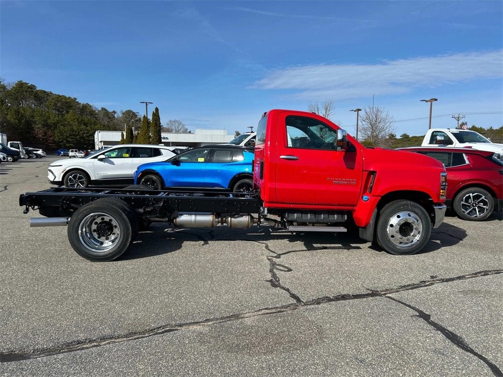 2024 Chevrolet Silverado 5500 HD Work Truck