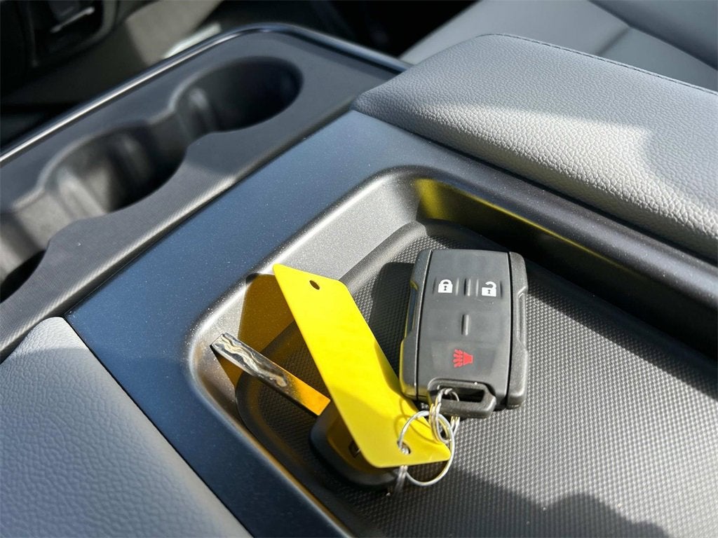 2024 Chevrolet Silverado 5500 HD Work Truck