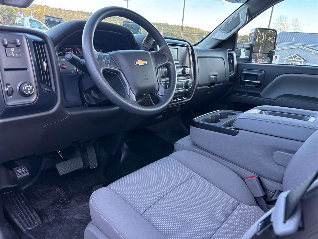 2024 Chevrolet Silverado 5500 HD Work Truck