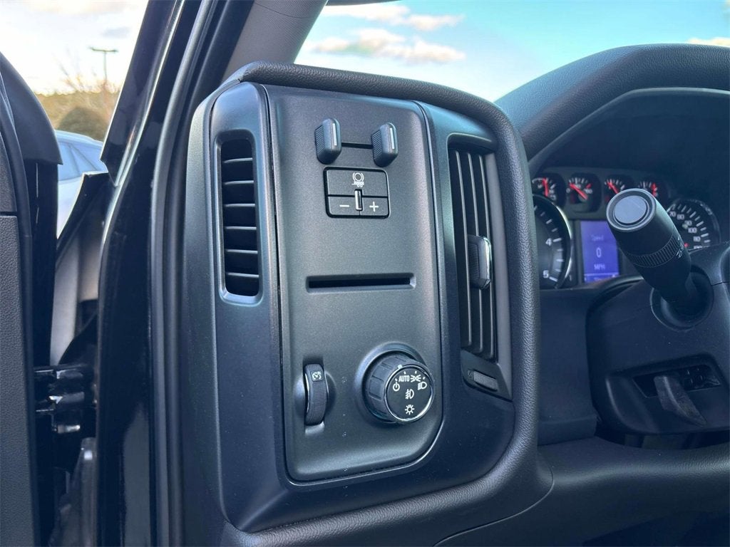 2024 Chevrolet Silverado 5500 HD Work Truck