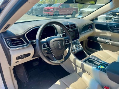 2017 Lincoln Continental Select