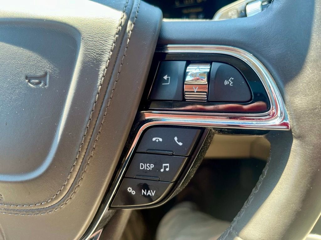 2017 Lincoln Continental Select