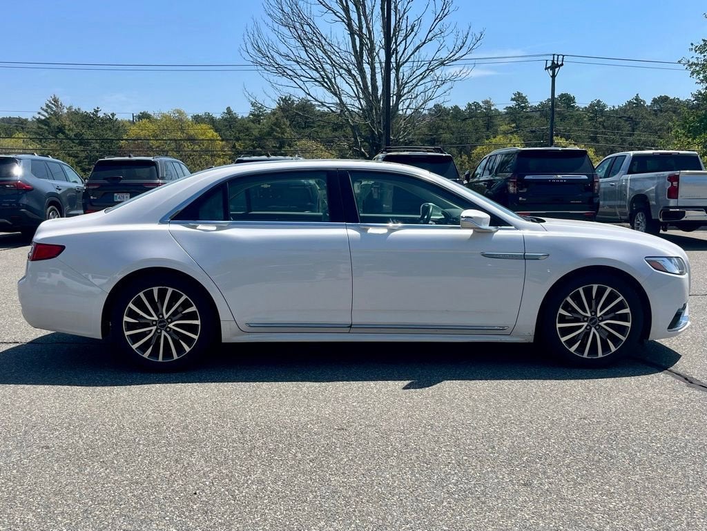 2017 Lincoln Continental Select