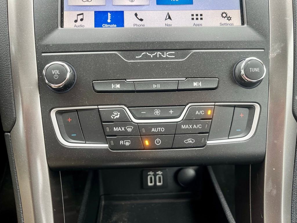 2019 Ford Fusion Hybrid SE