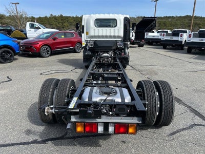 2025 Chevrolet Low Cab Forward 5500 HG Base