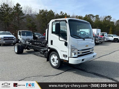 2025 Chevrolet Low Cab Forward 5500 HG Base