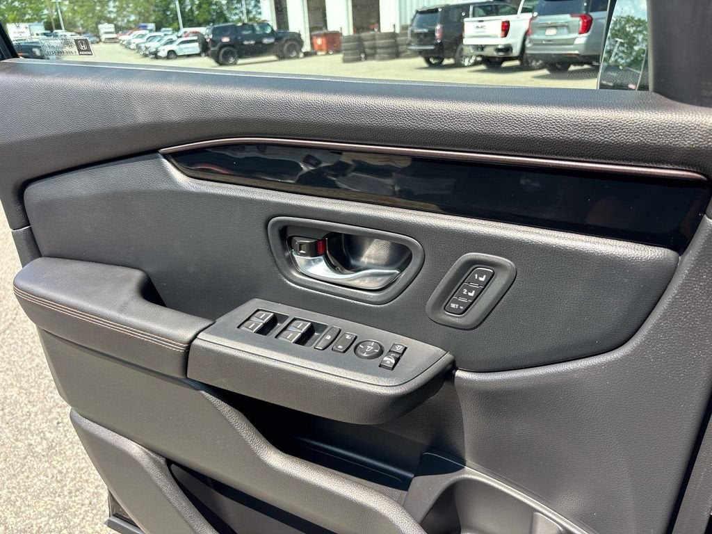 2025 Honda Pilot TrailSport