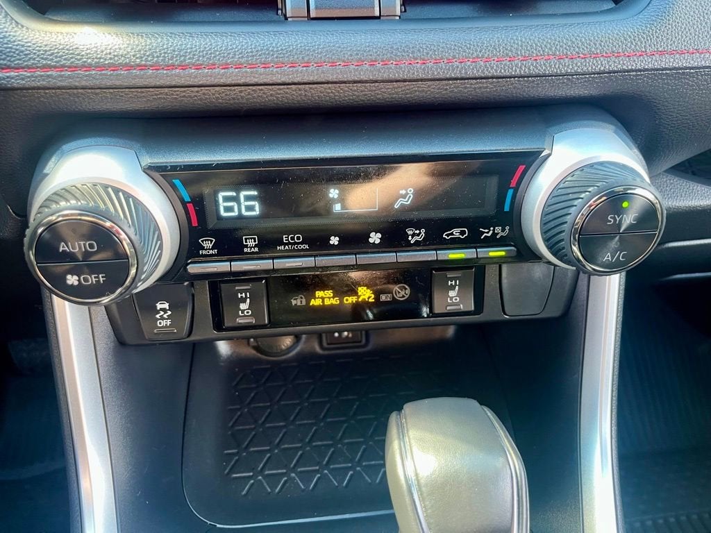 2024 Toyota RAV4 Prime SE