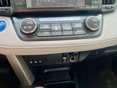 2016 Toyota RAV4 Hybrid XLE