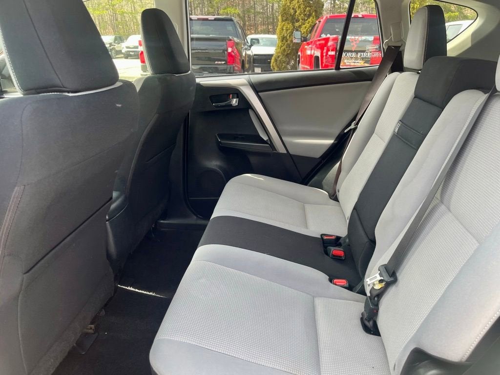 2016 Toyota RAV4 Hybrid XLE