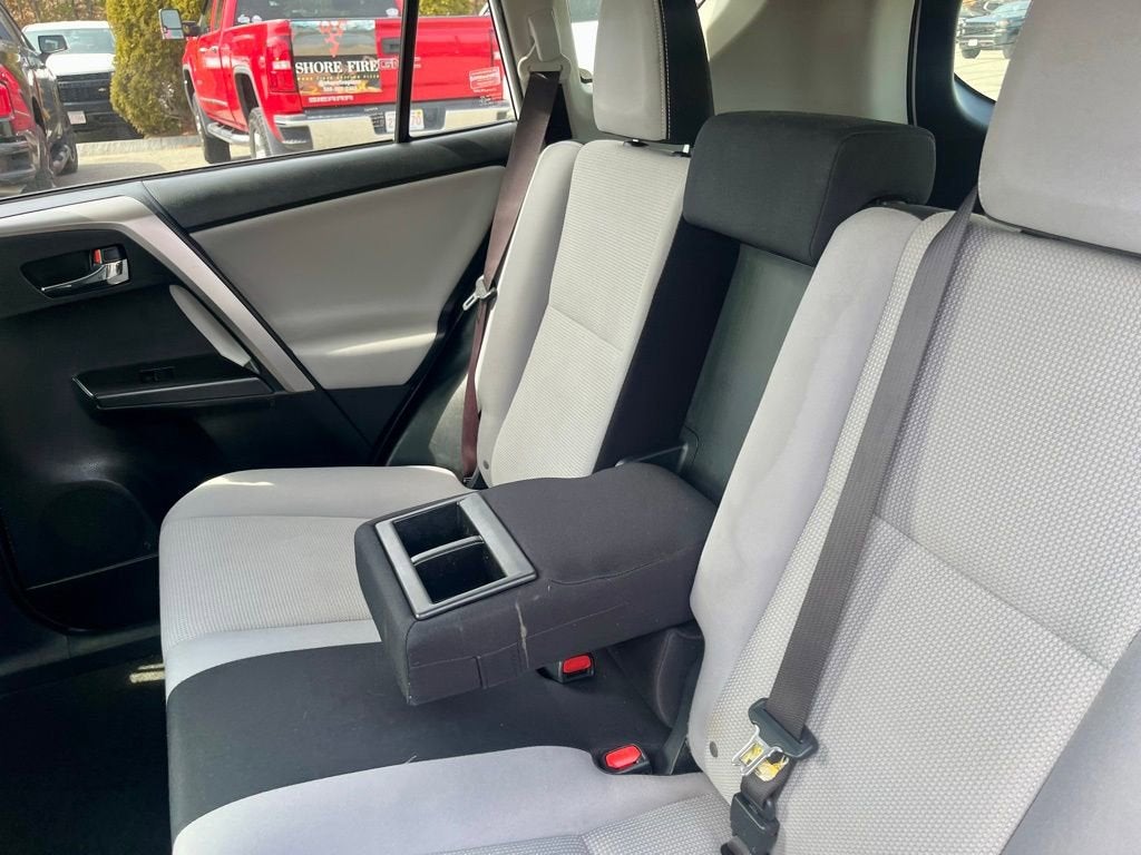 2016 Toyota RAV4 Hybrid XLE