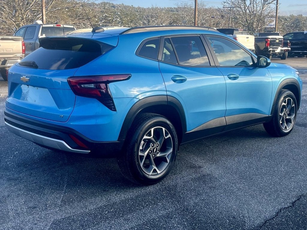 2025 Chevrolet Trax LT